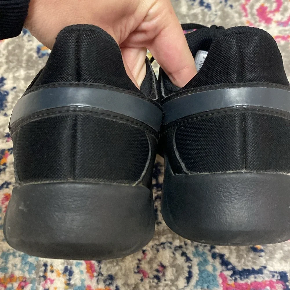 NIKE⭐️Legend Triple Black - Picture 8 of 11